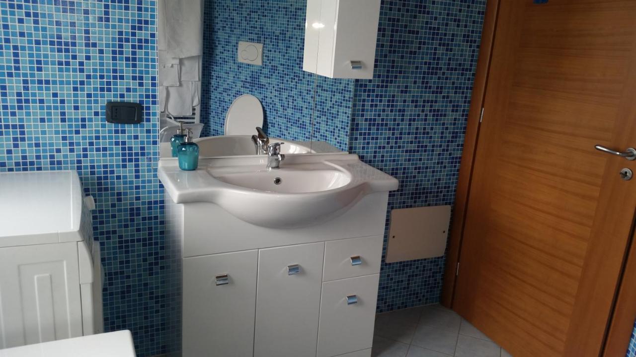 Appartamento Via Giorgio Canale 72 Chiavari Bagian luar foto
